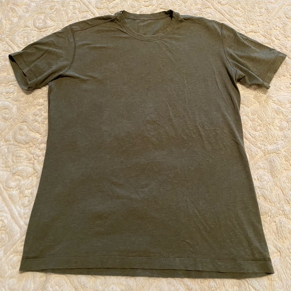 🍋 Lululemon Fundamental T-shirt Sz M/L 🍋